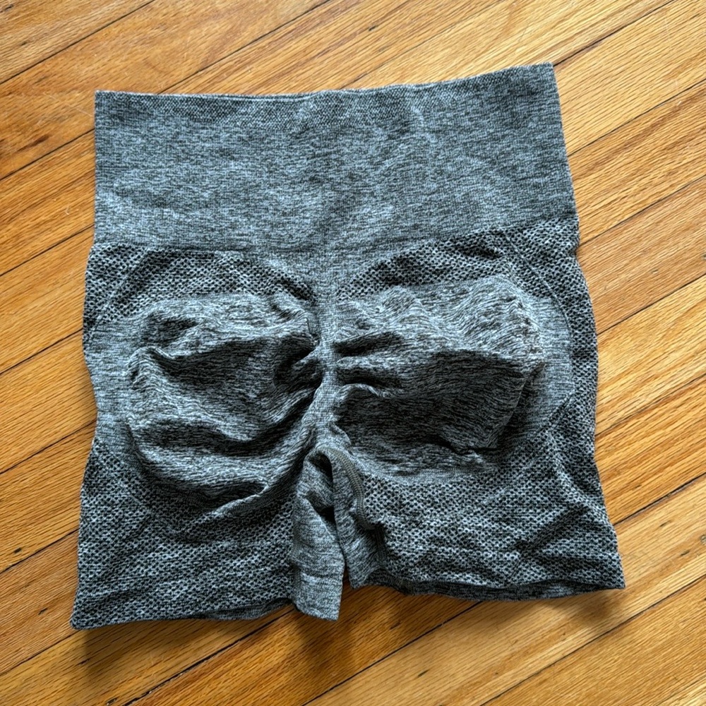 Scrunch Butt Contour Shorts